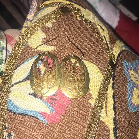 Vintage Earrings and Necklace Set - Picture 2 of 4